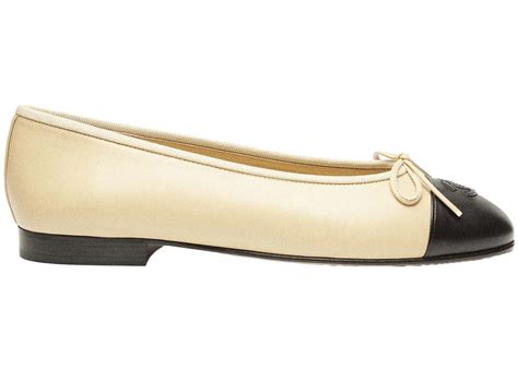 Chanel Lambskin 10mm Ballet Flats Beige Black 